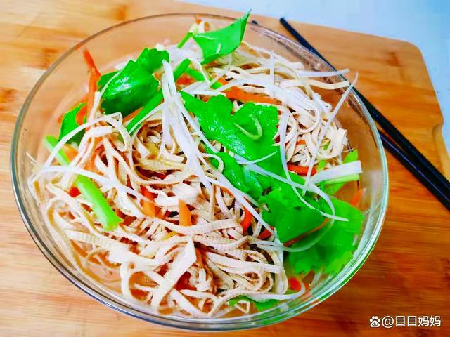 馒头夹豆腐丝的做法