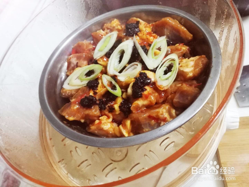 毛蟹蒸排骨的做法