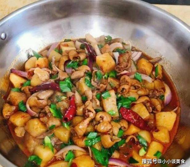 家常美食之光，下饭豆腐煲的制作秘诀与美味解析