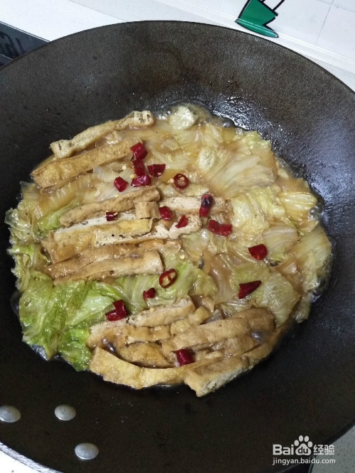 家常白菜肉豆腐，温暖家常味的经典美食制作攻略