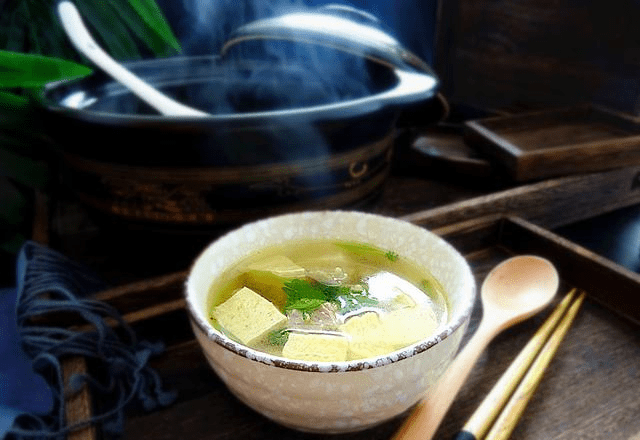 泡茶牛肉豆腐汤，一杯茶的温暖，一份健康的滋养