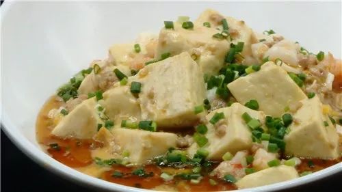 蒸虾豆腐火锅，温暖冬日里的鲜美佳肴