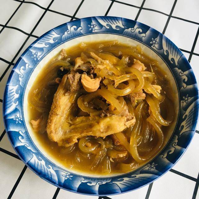 魔芋粉丝鸡肉豆腐的做法
