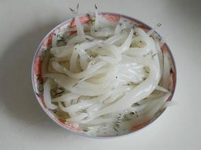 干炸银鱼，酥脆美味，家常美食新体验
