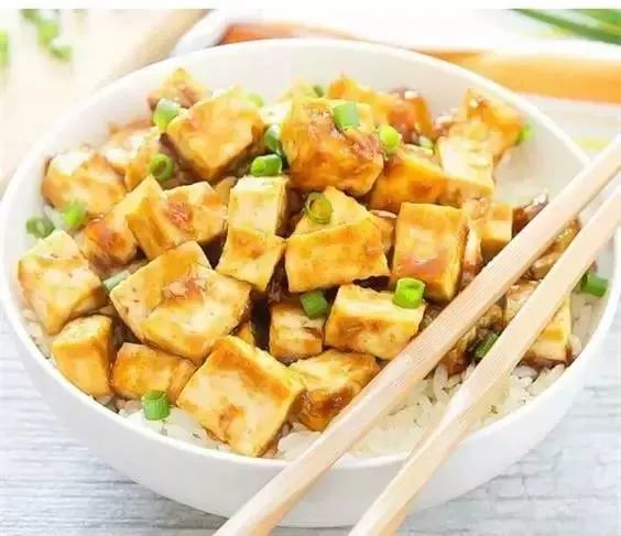 鸡蛋豆腐混合，营养满分的美味佳肴