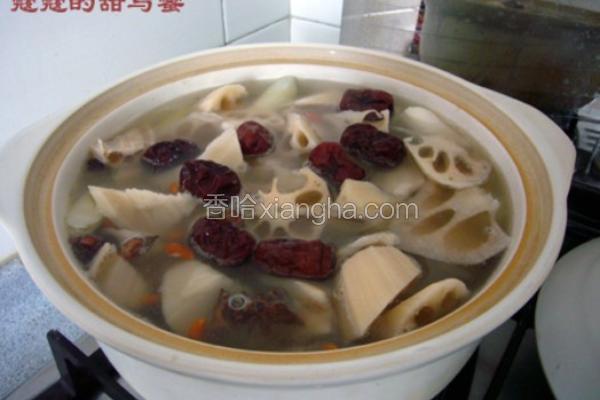 滋补莲藕汤的做法