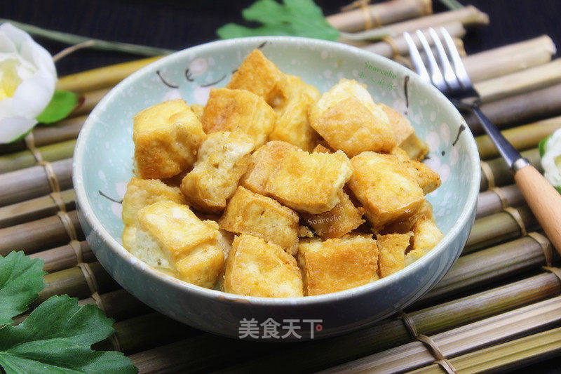 简单的椒盐豆腐做法视频
