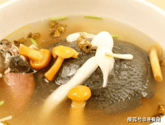 白甲鱼炖豆腐，鲜美滋补的家常佳肴