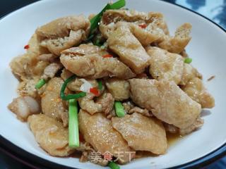 黄豆油豆腐烧肉，家常美食的魅力与做法解析