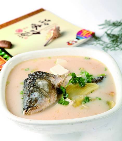 鳙鱼豆腐的鲜美邂逅，营养食谱，简单易学