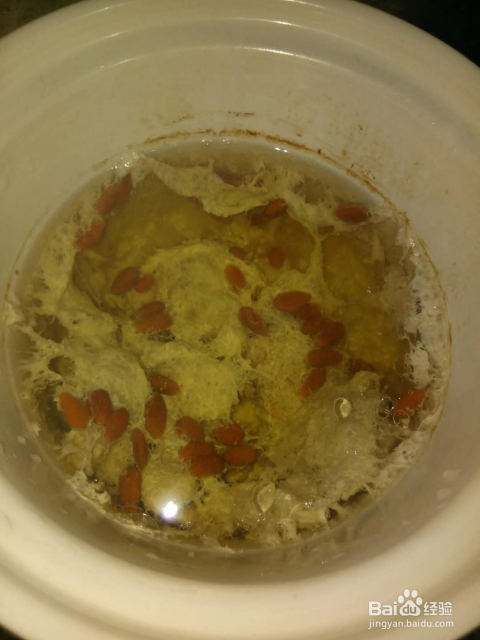 瘦肉炖紫苏汤的做法