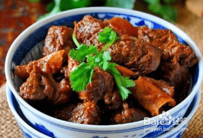 家常美味，烧牛肉粉丝豆腐的独到魅力