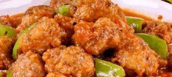 老豆腐炖西红柿，家常美味与健康养生的一锅好菜