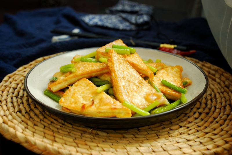 豆腐辣片，家常美食的全新演绎，美味又养生