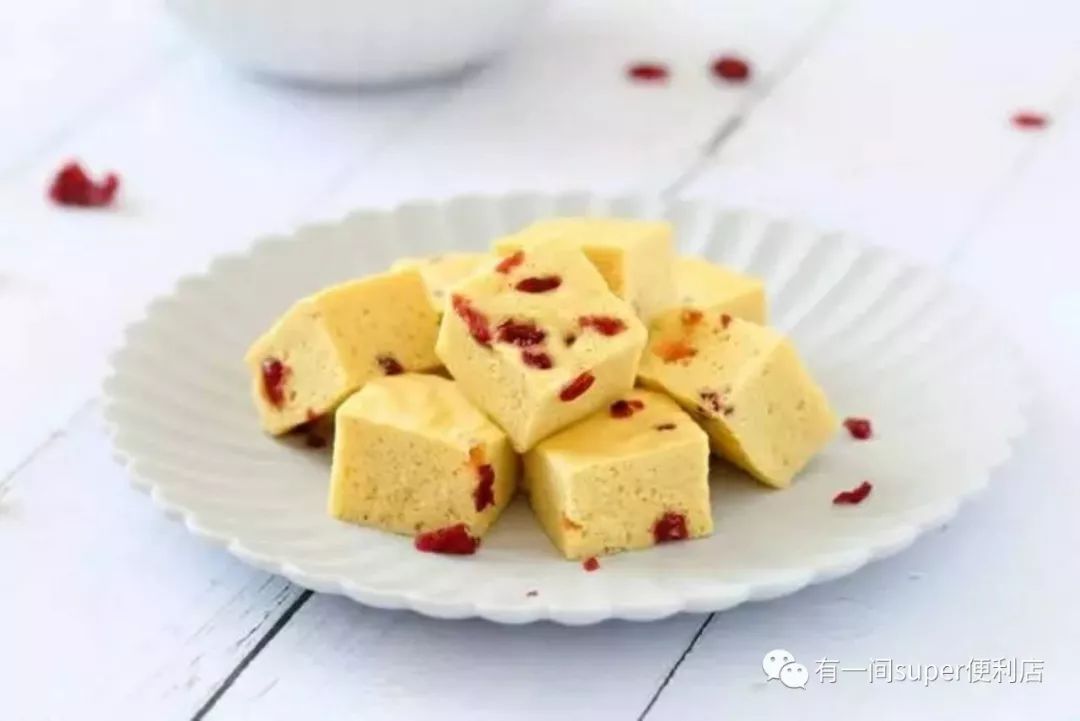 家庭鸡蛋糕，简单食材打造美味甜品，做法详解与食用小贴士