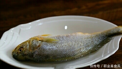 日式黄鱼炖豆腐，鲜美口感与营养满分的家常美食