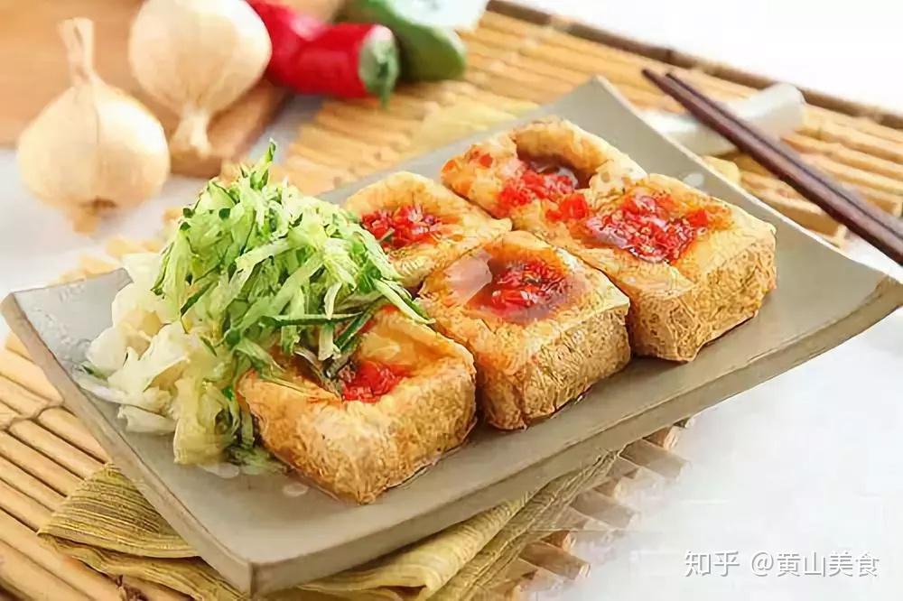臭豆腐糕点的独特魅力，从黑暗料理到美食新宠的蜕变