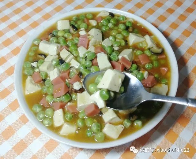 炒嫩豆腐蛋黄，家常美食的鲜美秘诀