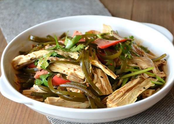 湘菜排骨炒腐竹的做法