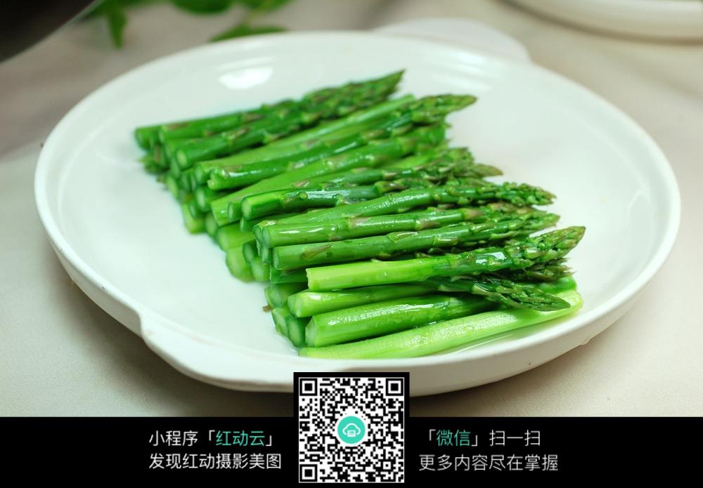 最不喜欢蔬菜的你也忍不住尝试的美食，芦笋的秘密