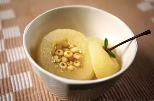 秋日养肺佳品，川贝枇杷秋梨膏的制作与功效