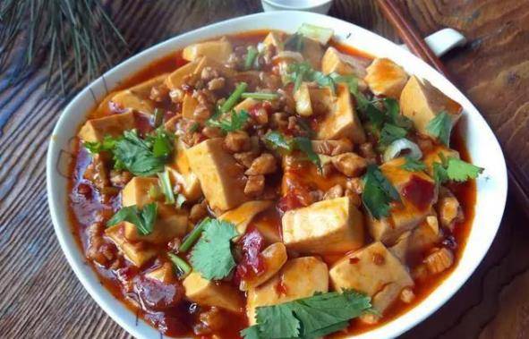 麻辣香锅豆腐，家常美食的全新演绎