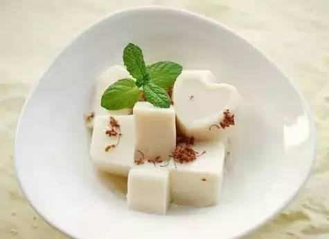 杏仁豆腐布丁，美味与健康的双重享受