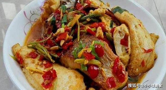 广东风味美食，鲈鱼焖豆腐的鲜美诱惑
