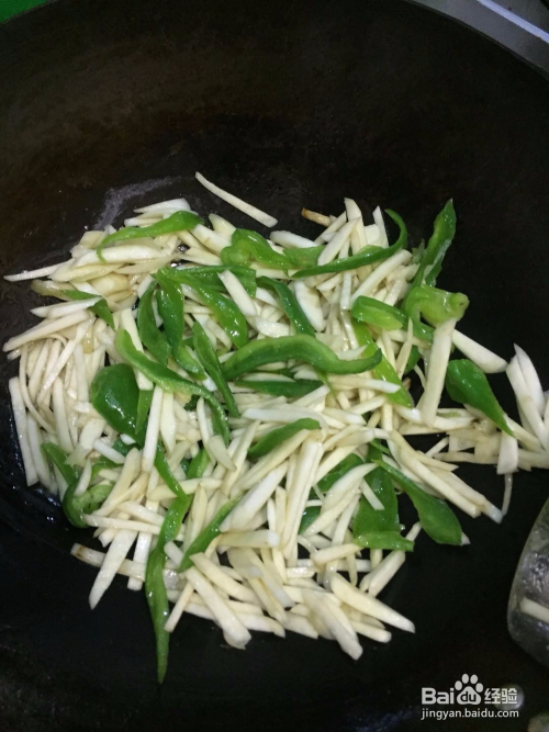 茭白丝的美味与营养，家常做法与保健功效揭秘