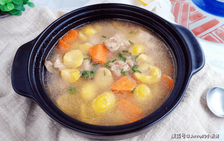 板栗饭腰果排骨汤的做法
