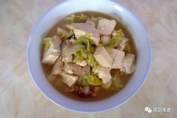 白菜窝窝炖豆腐的做法