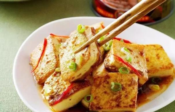 豆腐包鸡肉，家常美食的全新诠释