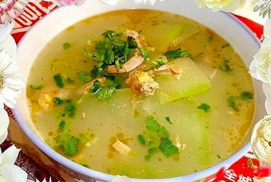 鸡蛋冬瓜炖豆腐，营养美味的三合一佳肴