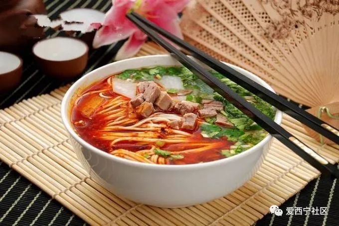 丸雄面，一碗日式拉面的美味探索与家常做法