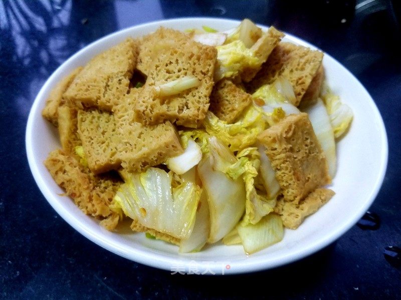 猪肉娃娃菜冻豆腐，家常美食的温暖诱惑