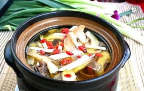 驴肉煲，滋补佳品，温暖你的冬季食谱
