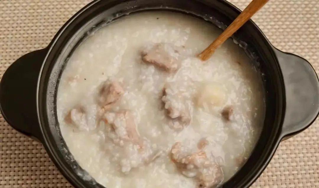 淮山排骨胡椒粥的做法