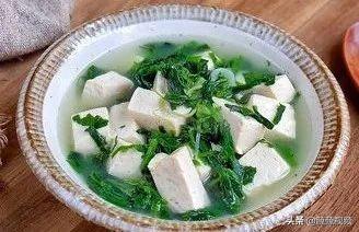 豆腐豆芽煮水，家常食材的养生秘密