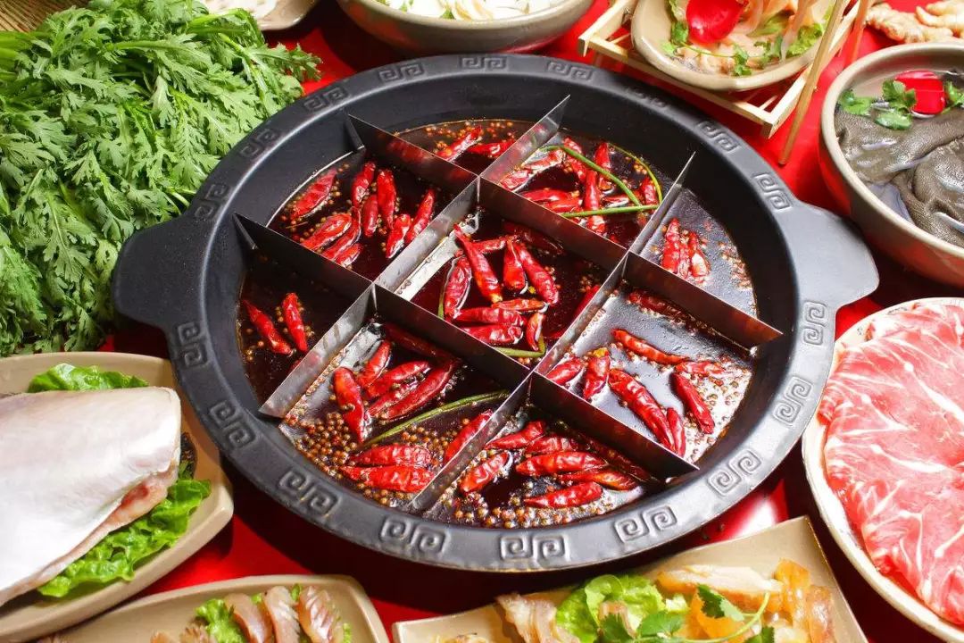 麻辣鲜香，暖意盈怀——麻椒豆腐火锅的制作秘诀与美味体验