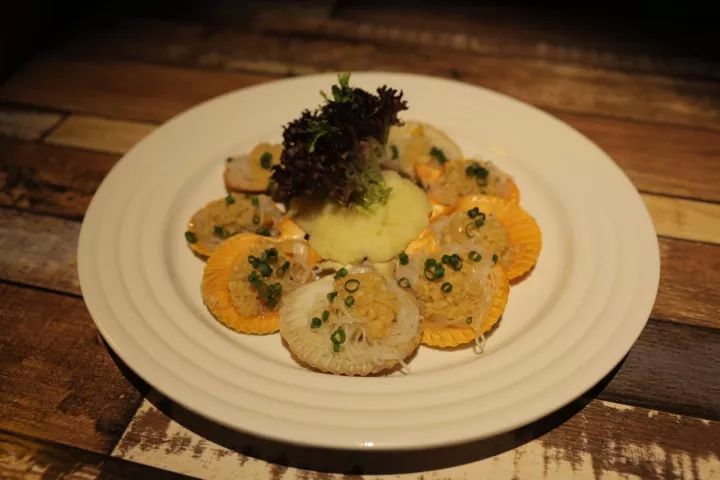 鹅蛋搭配内酯豆腐，营养美味双丰收——家常美食新尝试