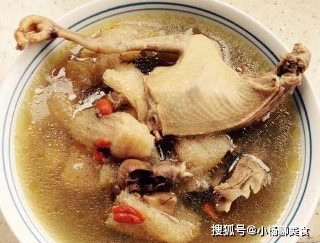 高压锅炖大公鸡，鲜美滋补的家居美食