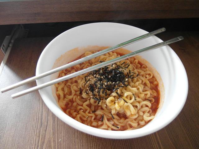 肥牛方便面的魅力，快捷美味，营养均衡的懒人美食