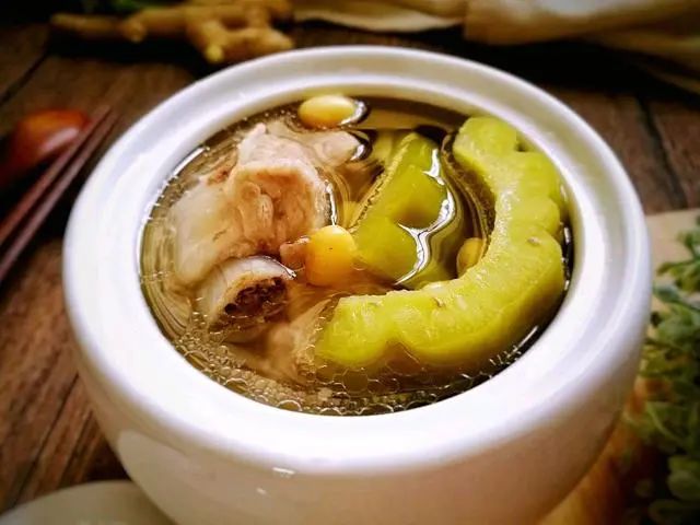 排骨虾酱汤的做法视频