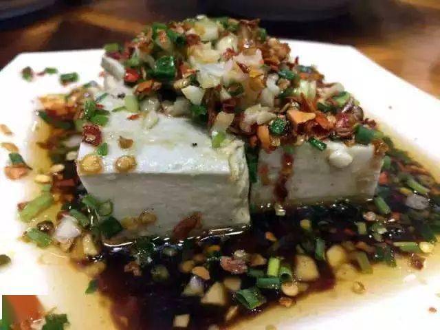 客家脆豆腐，传统美食的现代魅力